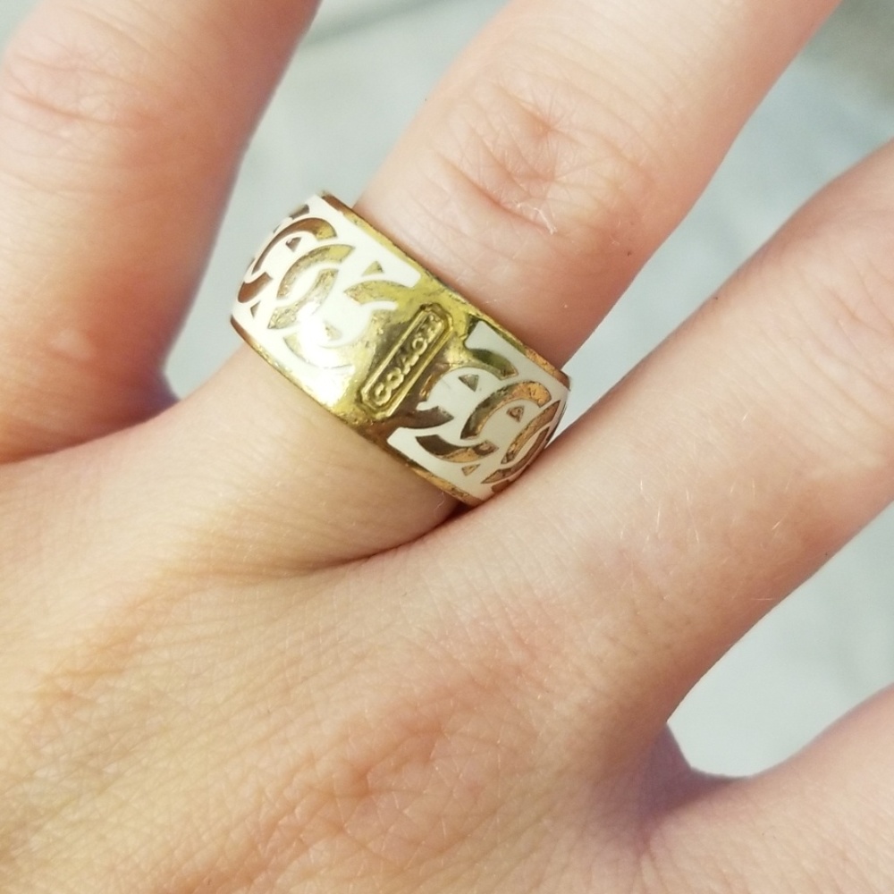 Coach ring